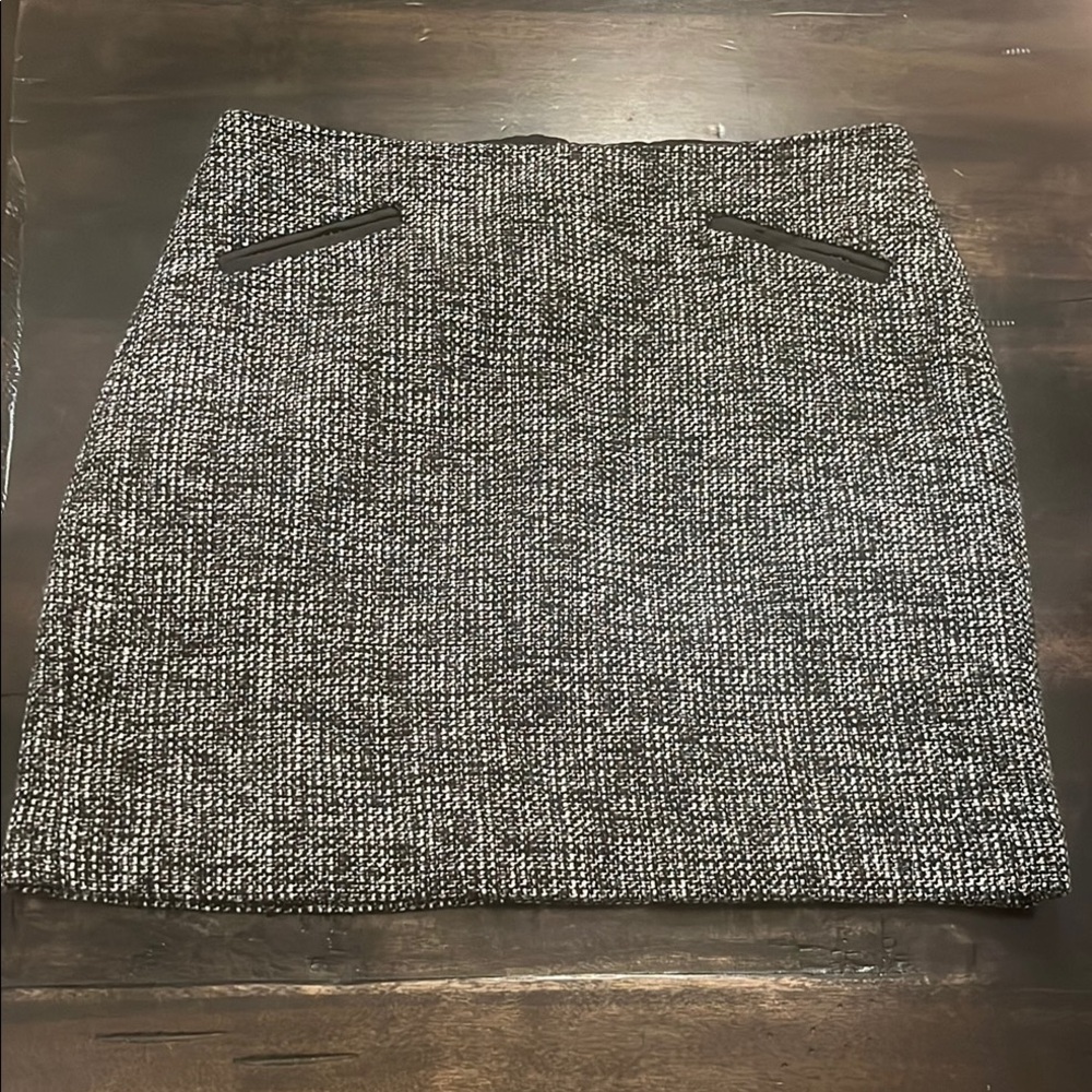 Black and White Mini Pencil Skirt for Work